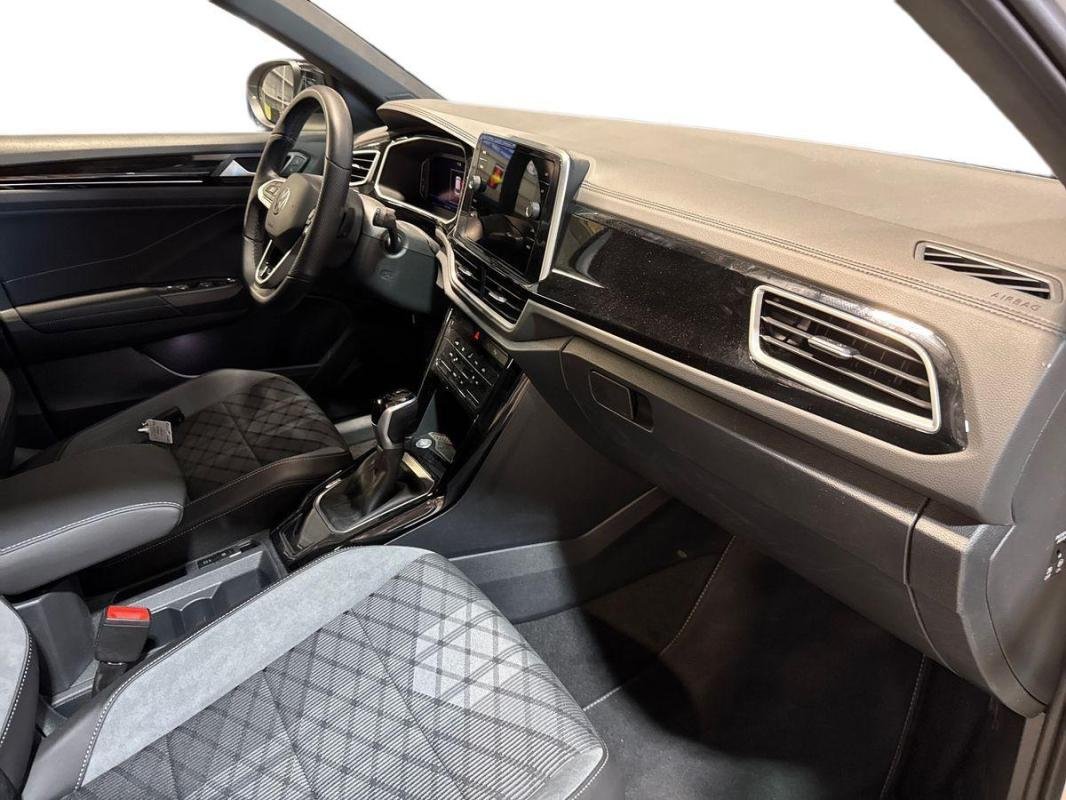 Volkswagen T-Roc - Photo 13