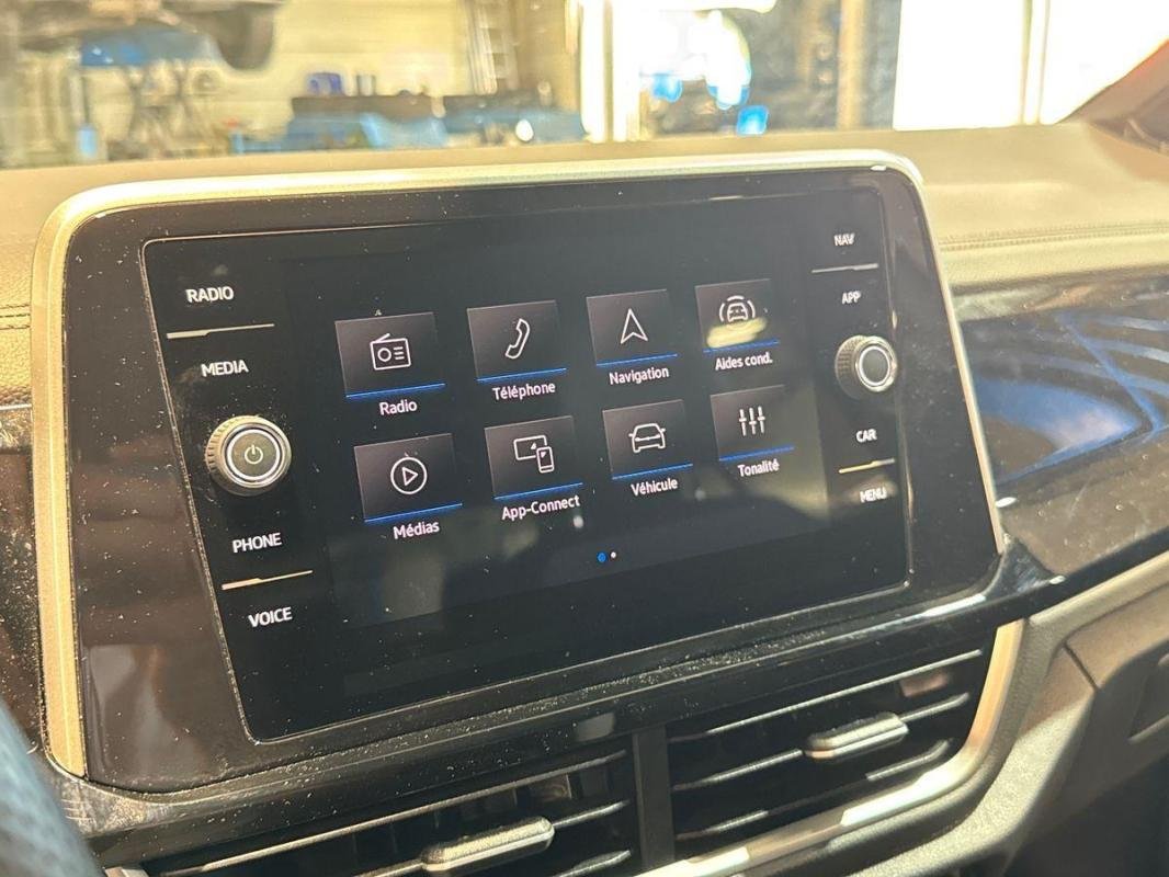 Volkswagen T-Roc - Photo 16