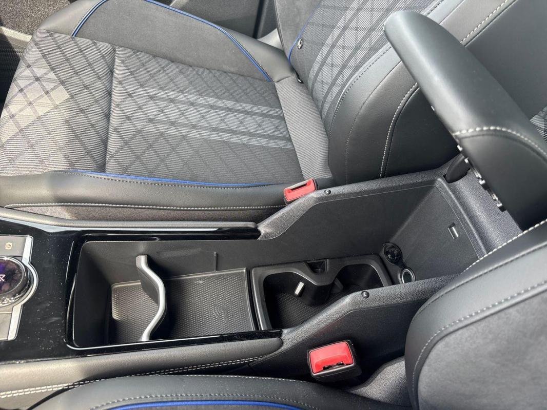 Volkswagen Tiguan - Photo 12