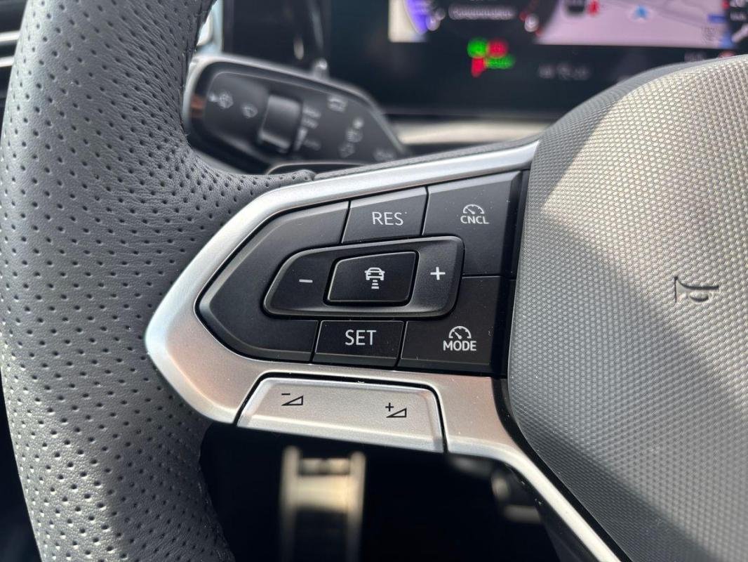 Volkswagen Tiguan - Photo 21