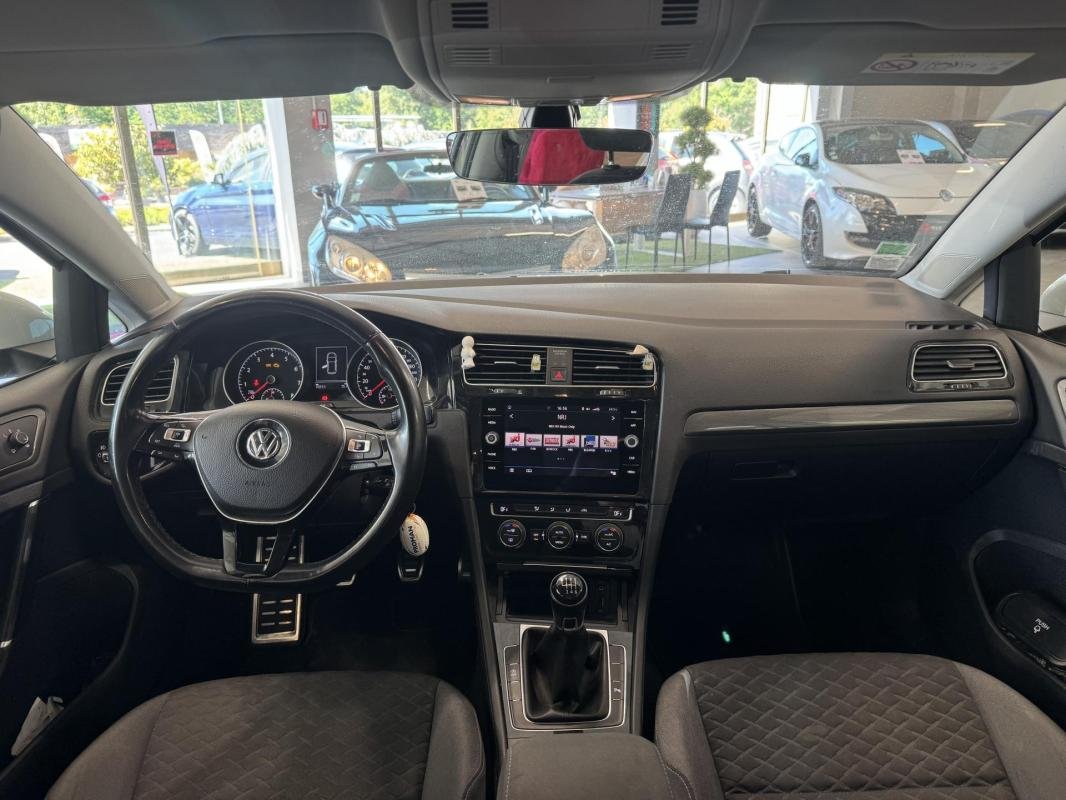 Volkswagen Golf - Photo 12