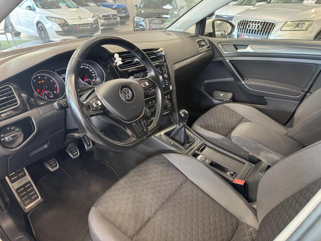 Volkswagen Golf - Photo 15