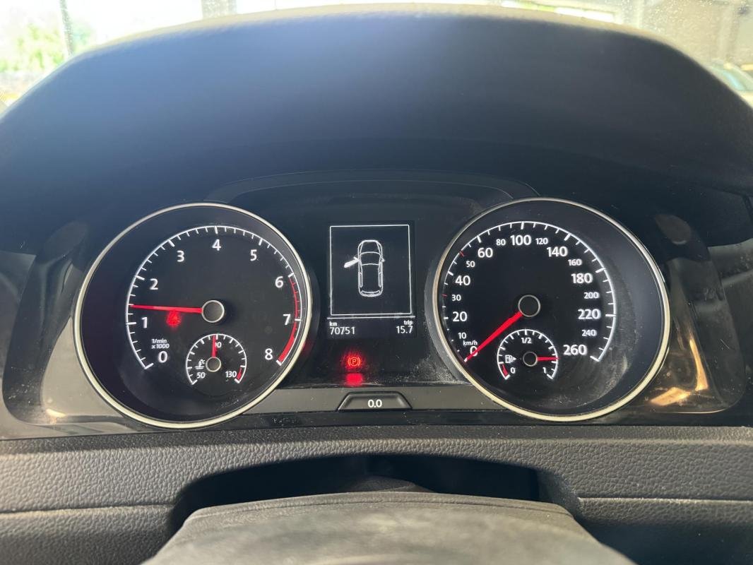 Volkswagen Golf - Photo 24