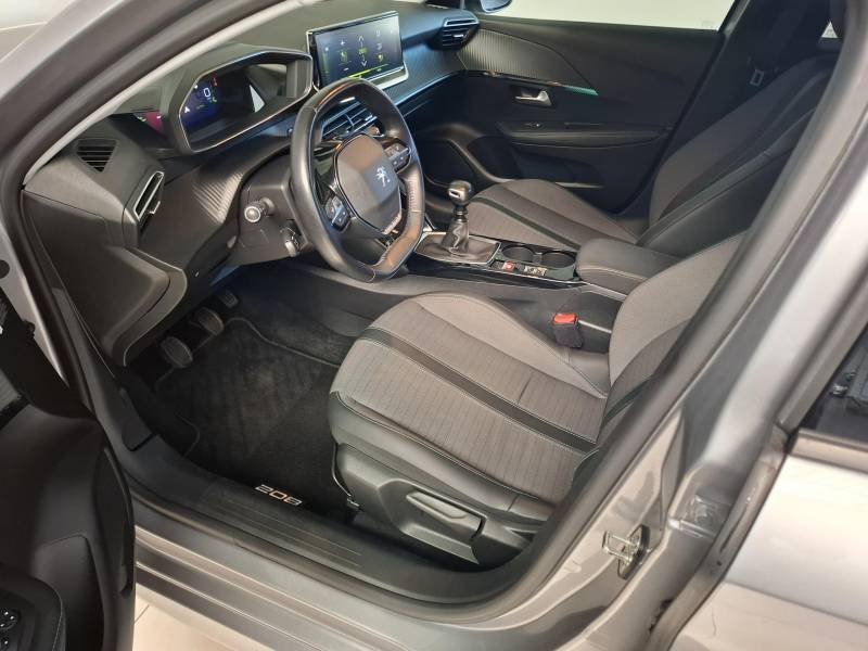 Peugeot 208 - Photo 18