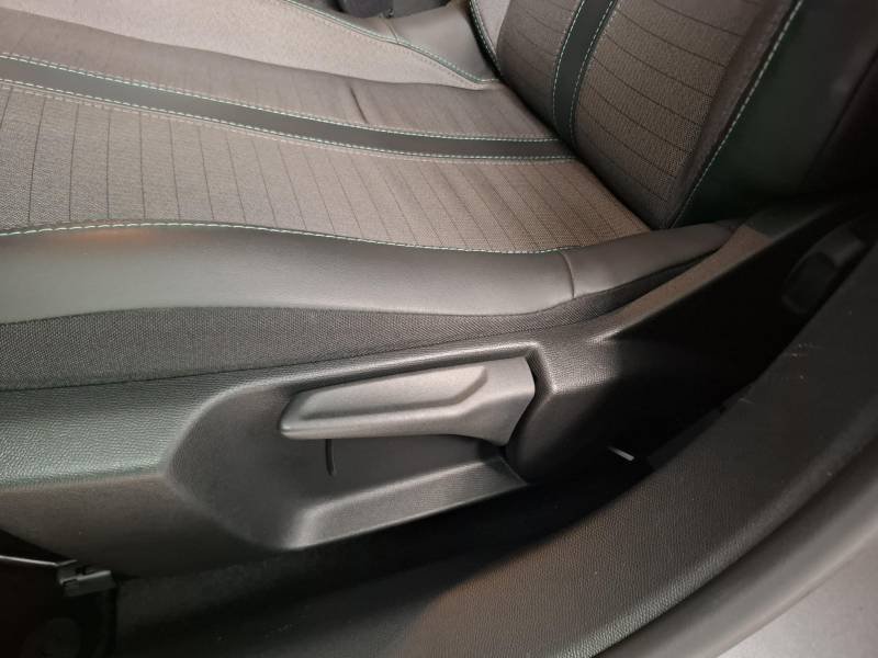 Peugeot 208 - Photo 20