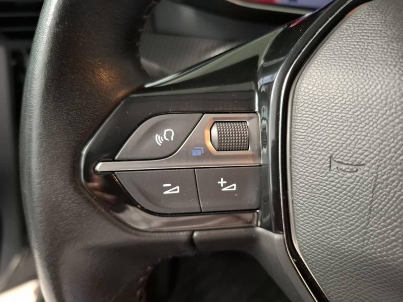 Peugeot 208 - Photo 21