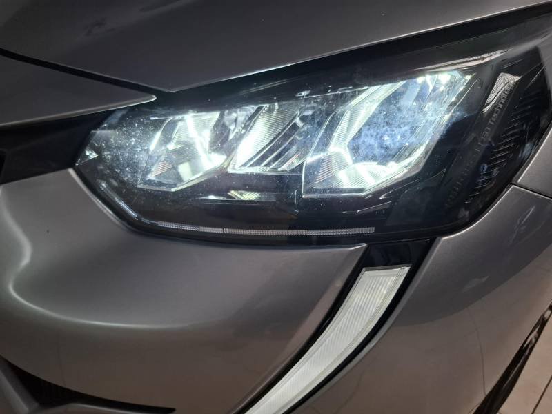 Peugeot 208 - Photo 36
