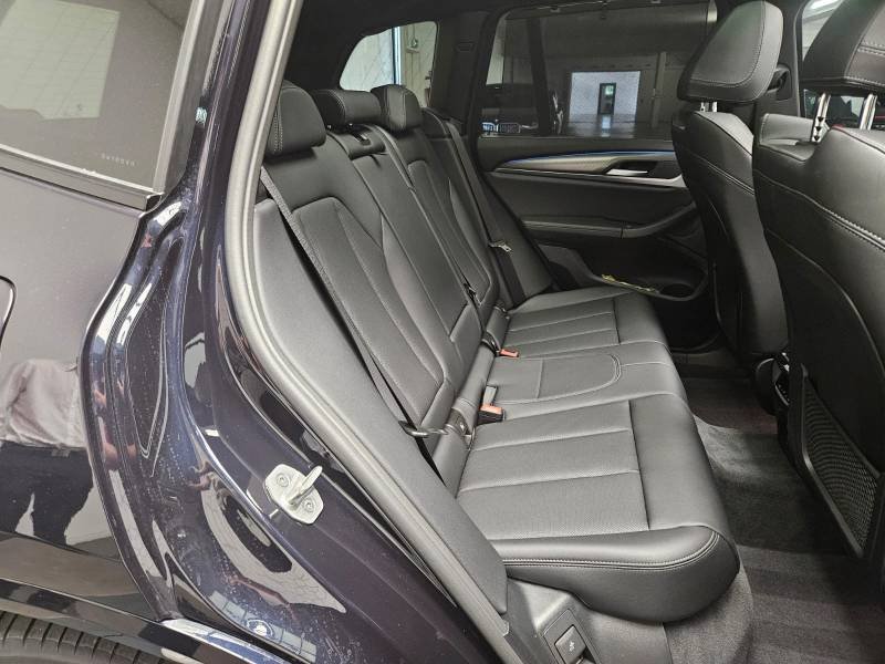 BMW X3 - Photo 24