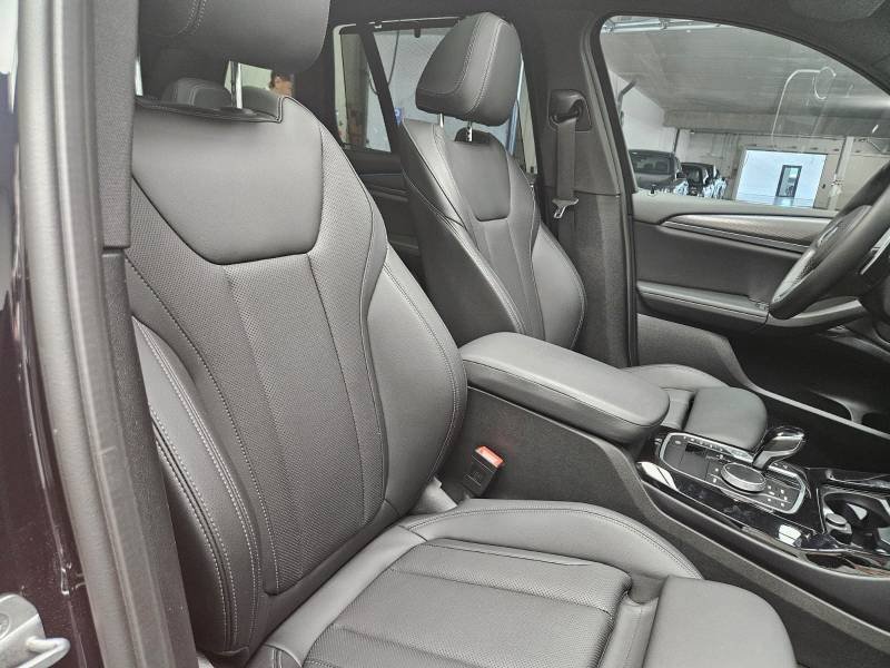 BMW X3 - Photo 28
