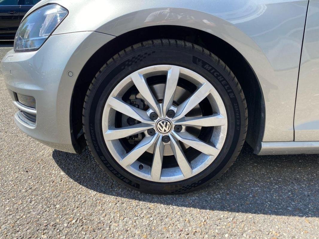 Volkswagen Golf - Photo 24