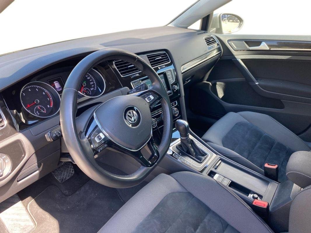 Volkswagen Golf - Photo 9