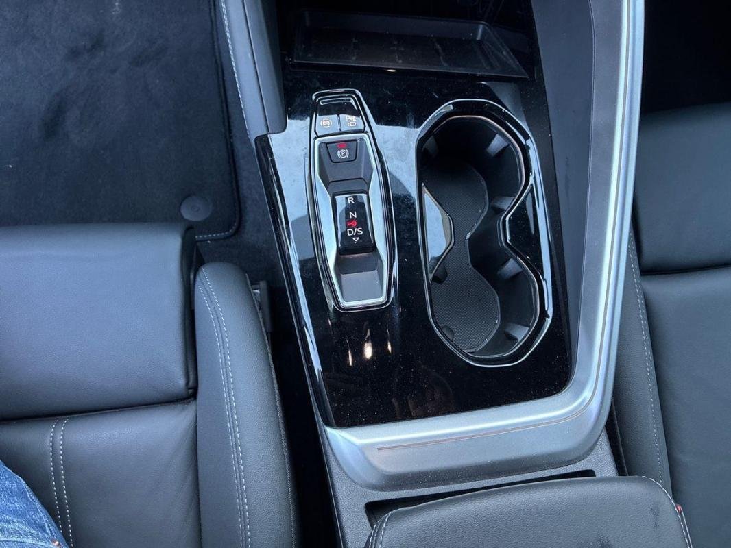 Audi Q5 - Photo 11