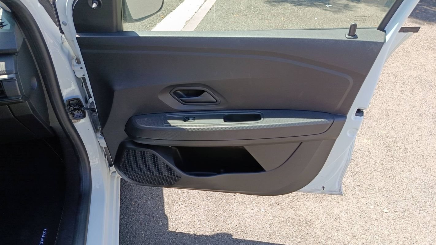Dacia Sandero - Photo 23