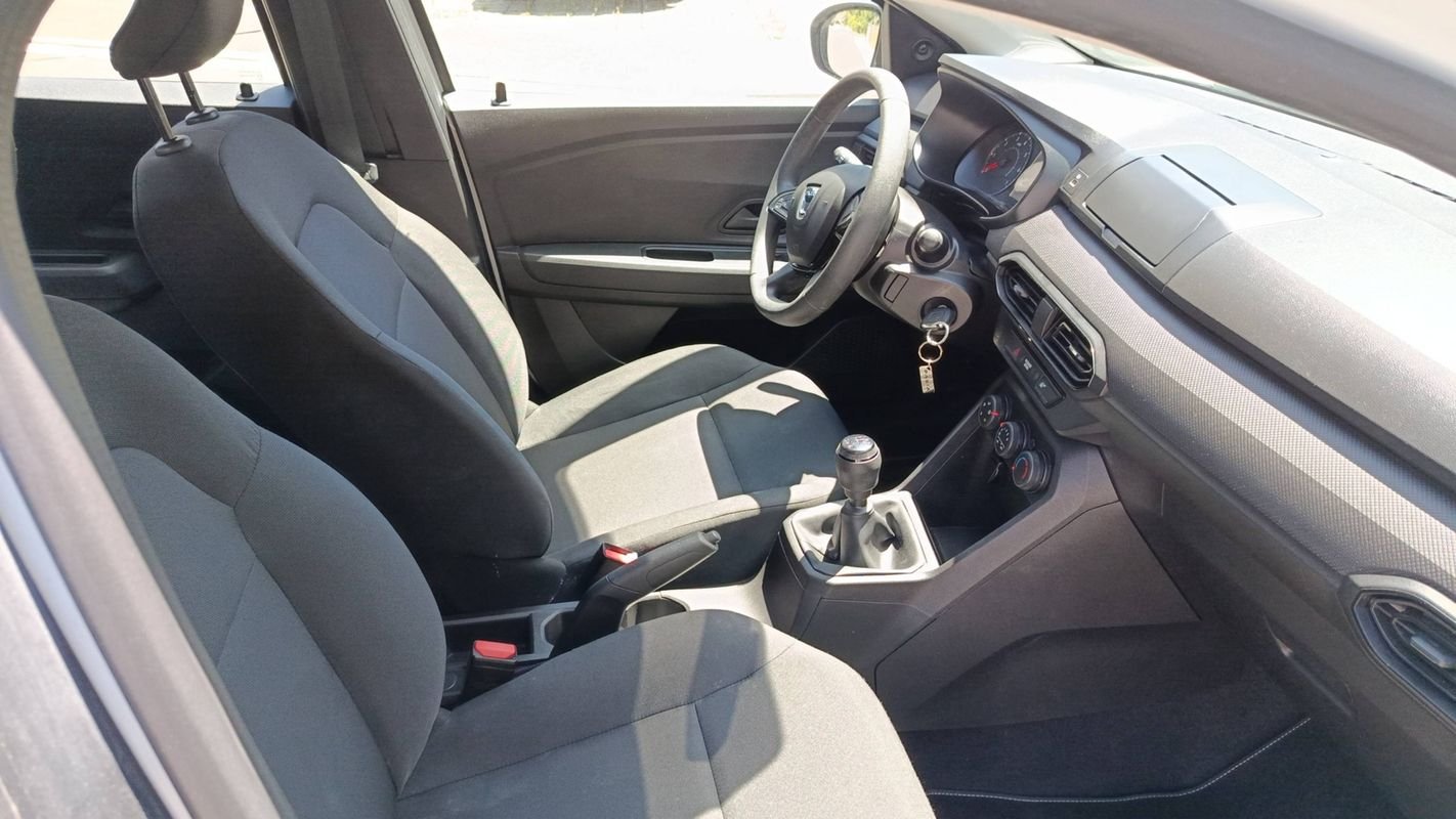 Dacia Sandero - Photo 27