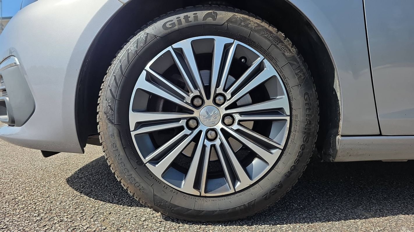 Peugeot 308 - Photo 18