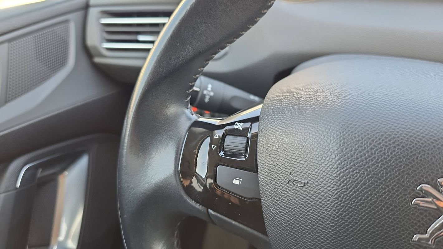 Peugeot 308 - Photo 25