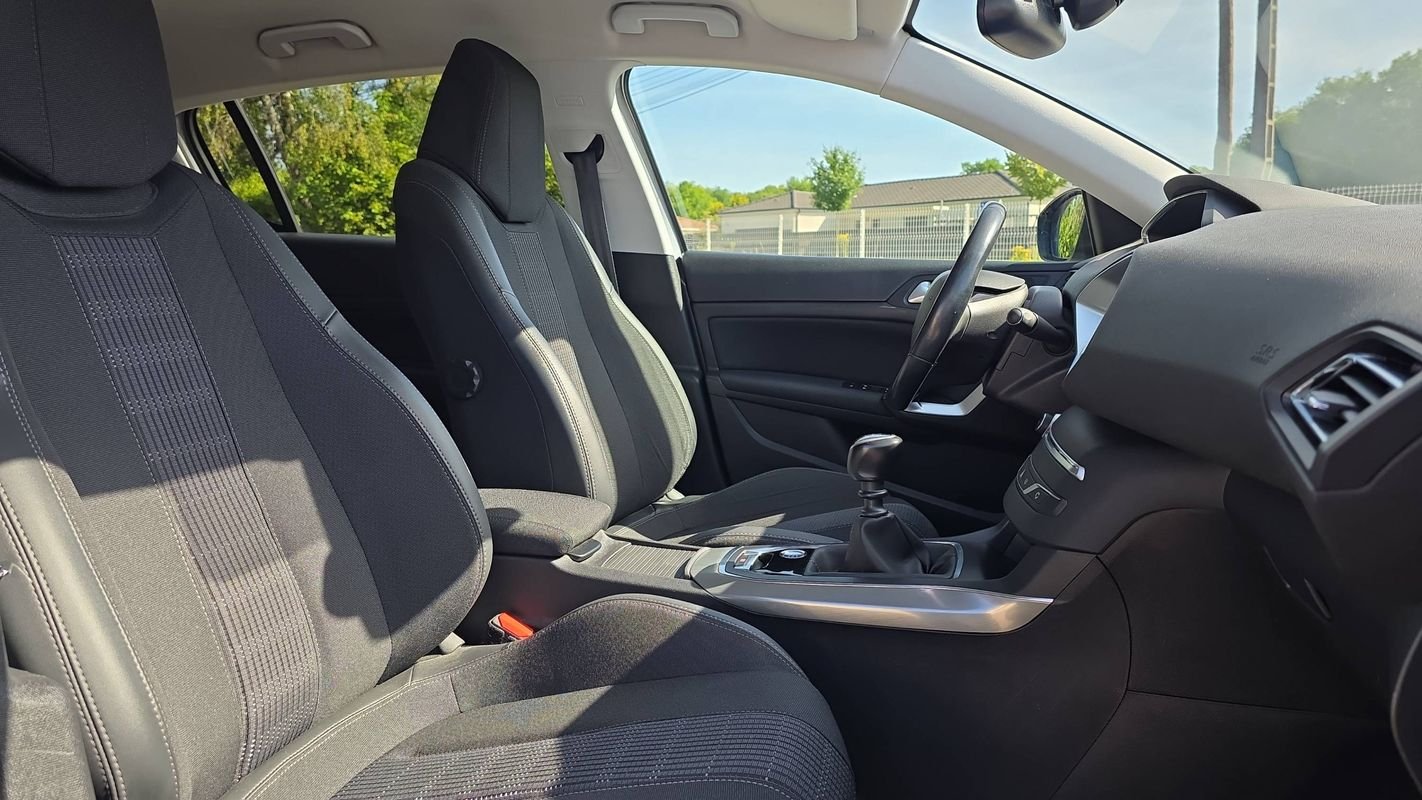 Peugeot 308 - Photo 27