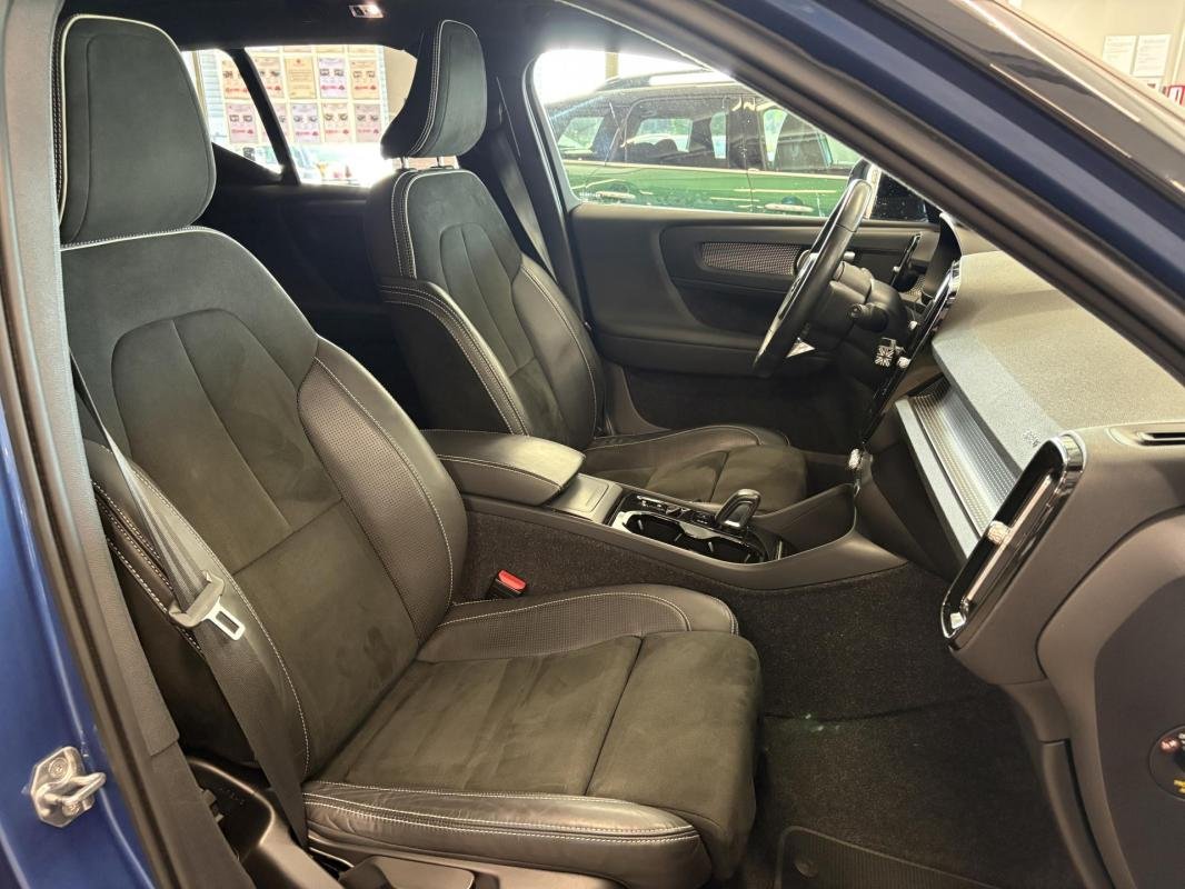 Volvo XC40 - Photo 13