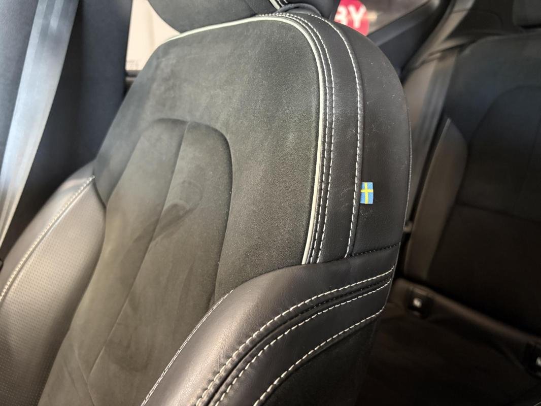 Volvo XC40 - Photo 15