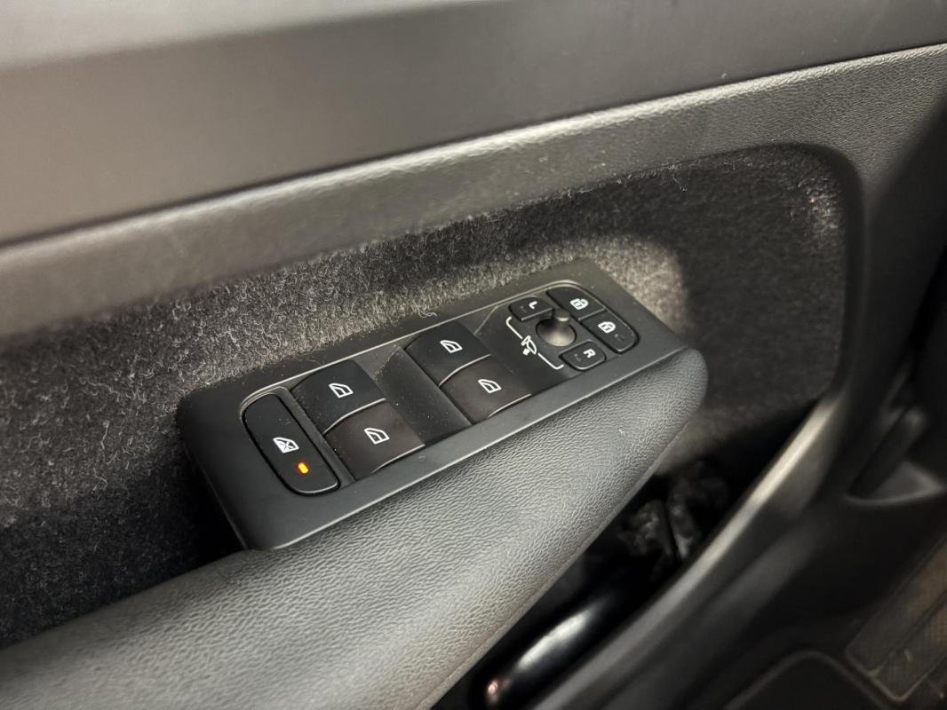 Volvo XC40 - Photo 28