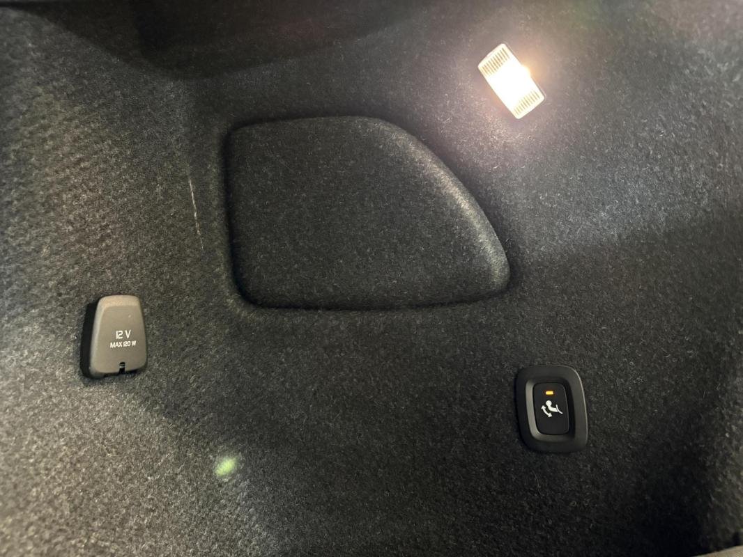 Volvo XC40 - Photo 38