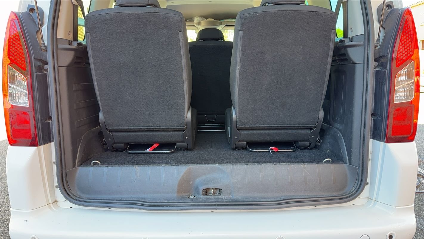 Peugeot Partner - Photo 14