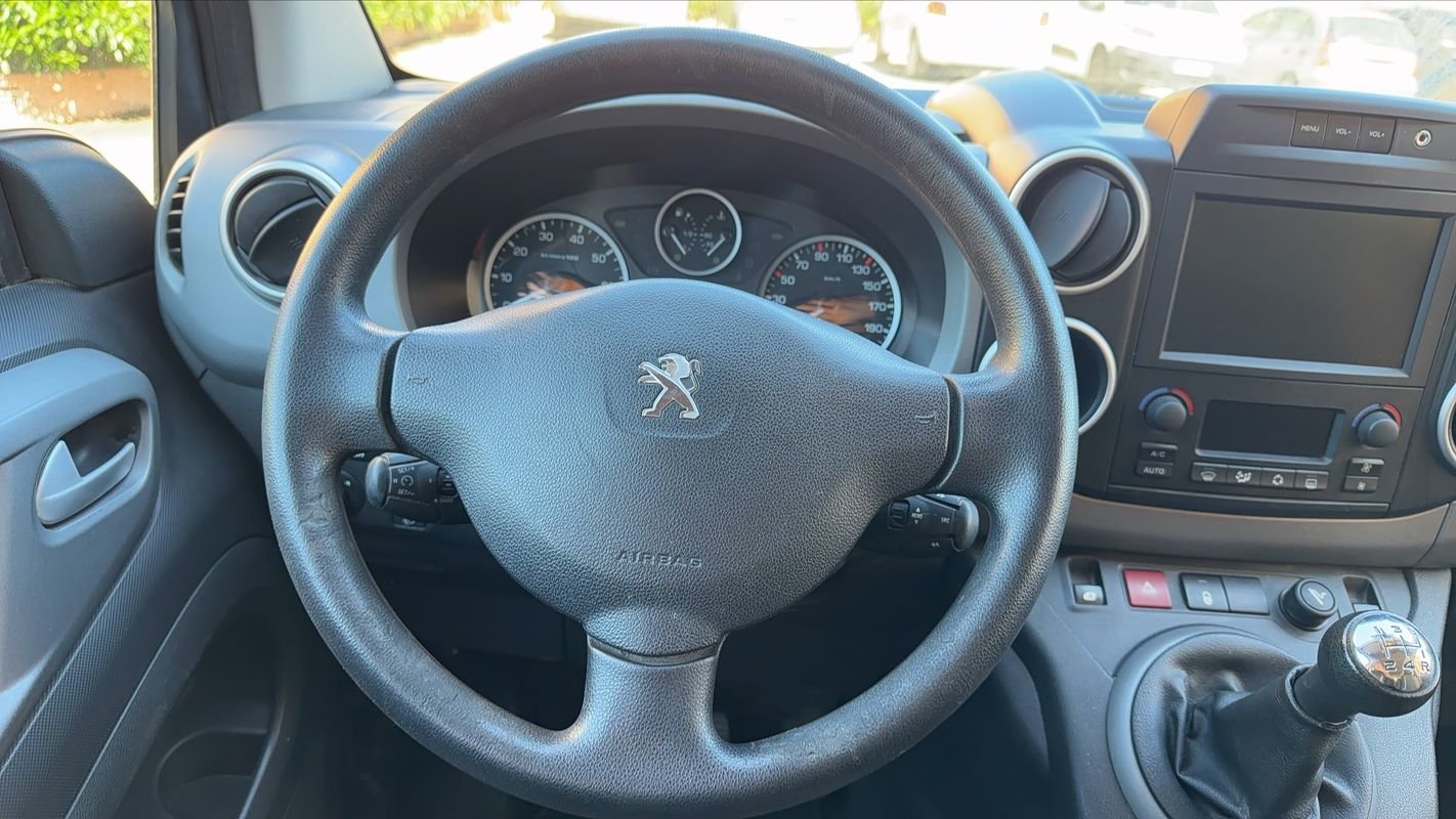 Peugeot Partner - Photo 22