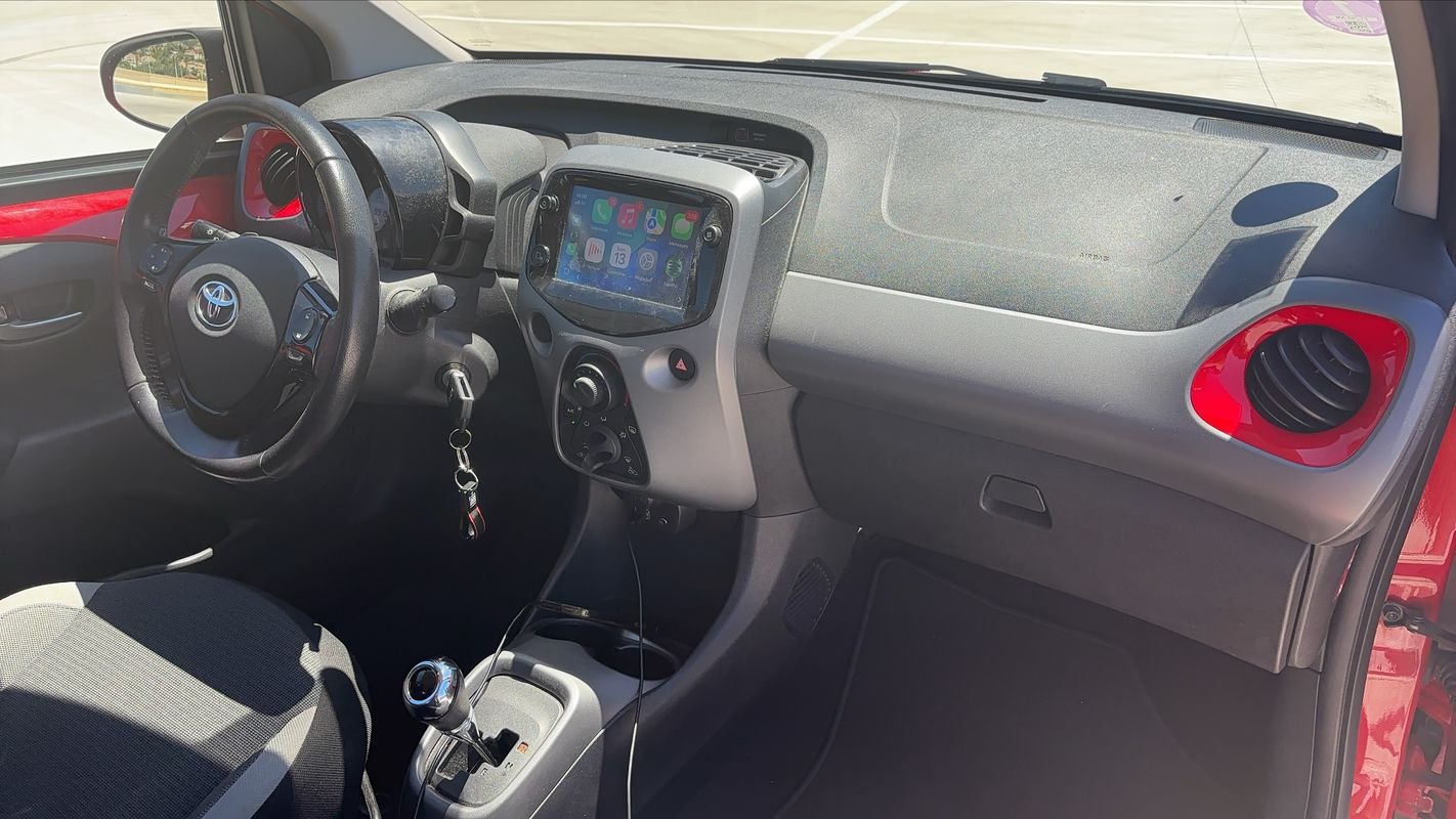 Toyota Aygo - Photo 10