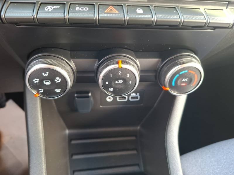 Renault Clio - Photo 24