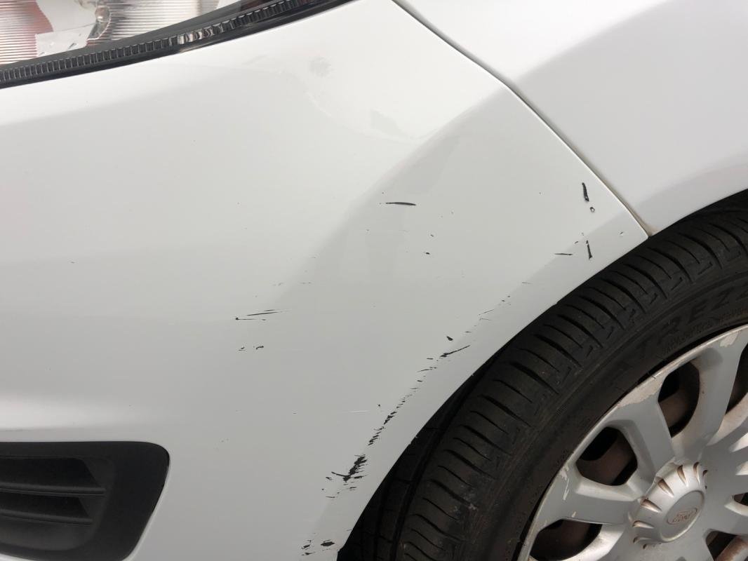 Ford Fiesta - Photo 19
