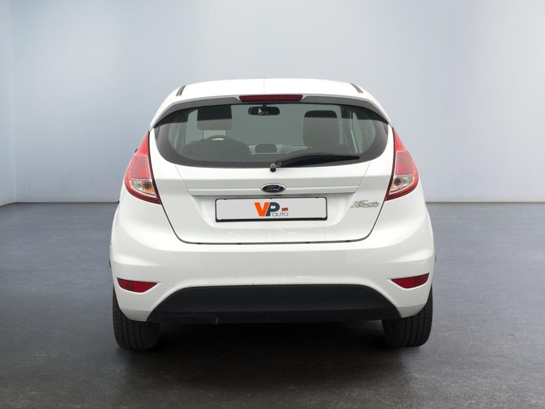 Ford Fiesta - Photo 4