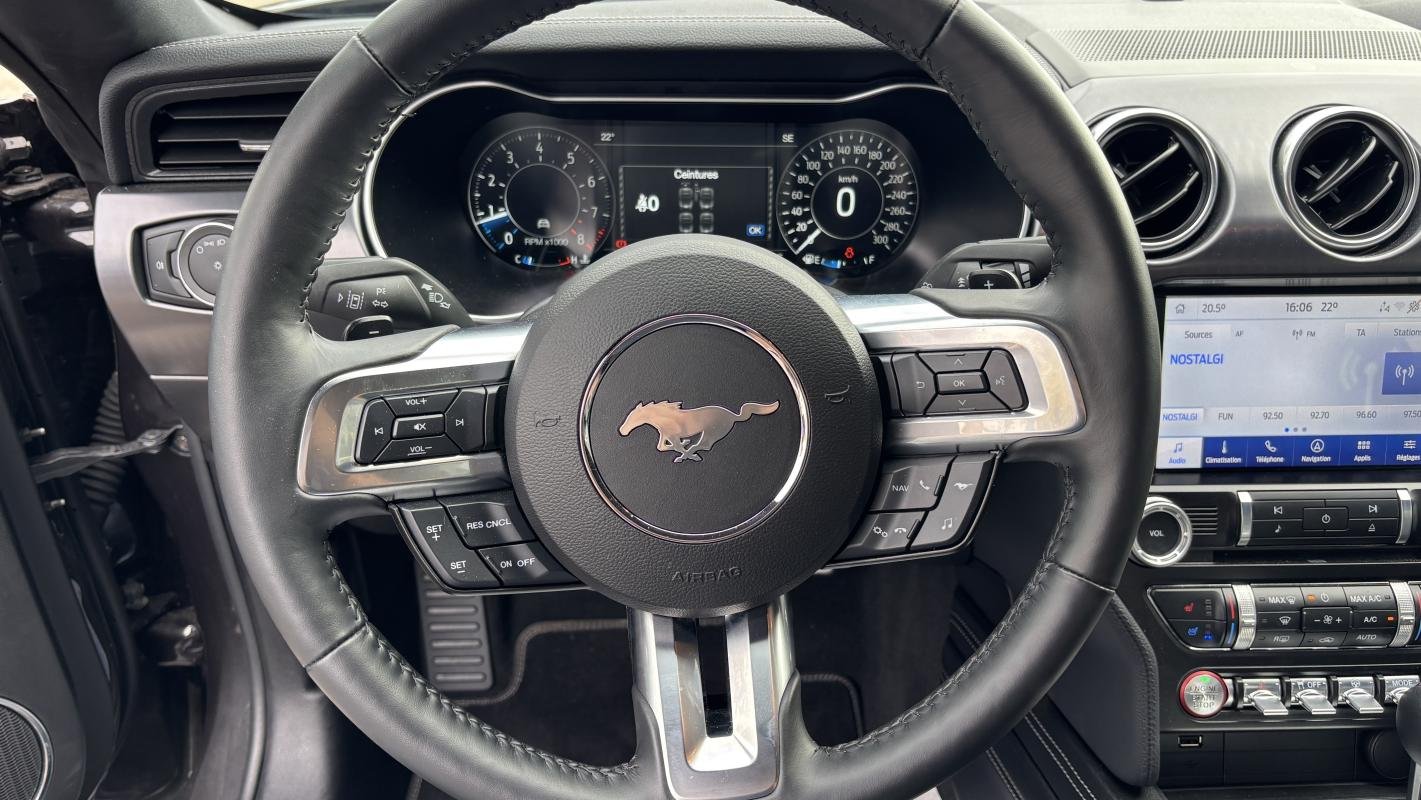 Ford Mustang - Photo 16