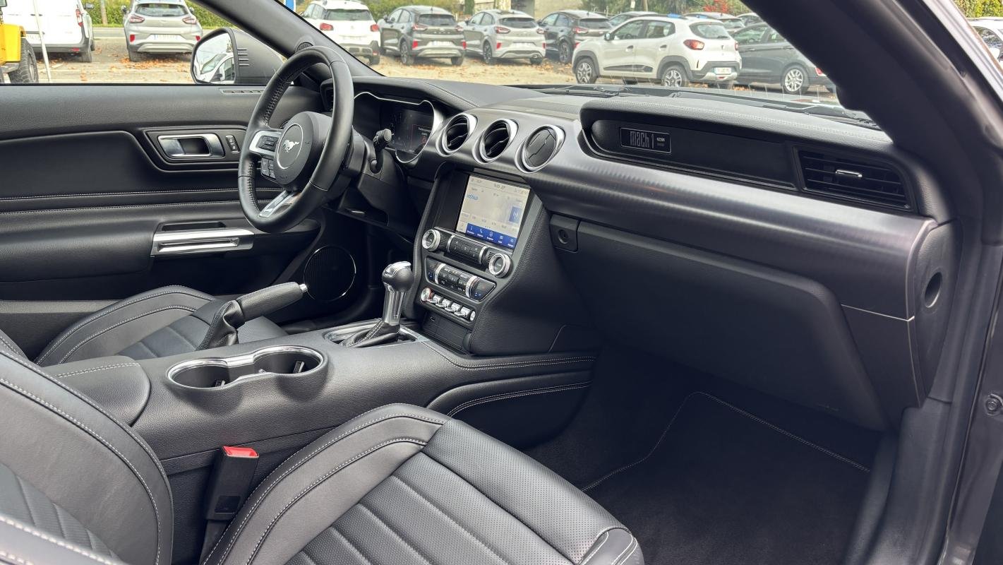 Ford Mustang - Photo 10