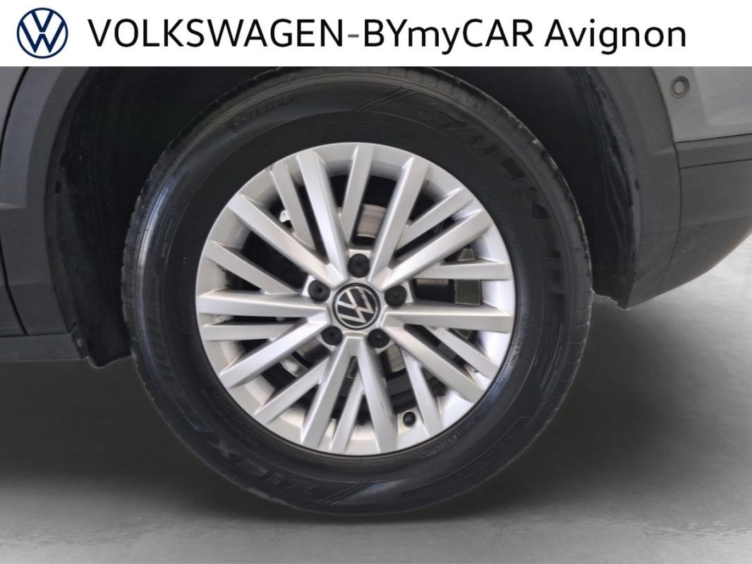 Volkswagen T-Roc - Photo 18