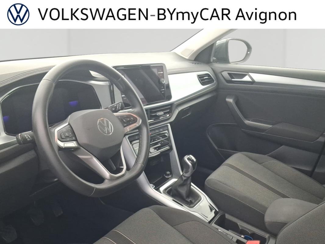 Volkswagen T-Roc - Photo 22