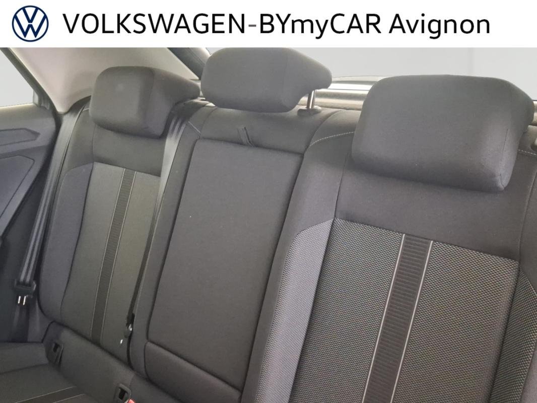 Volkswagen T-Roc - Photo 24
