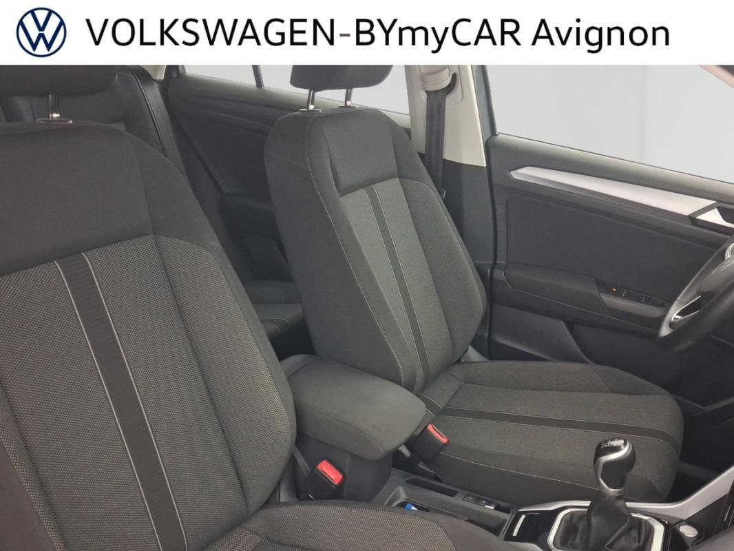 Volkswagen T-Roc - Photo 27