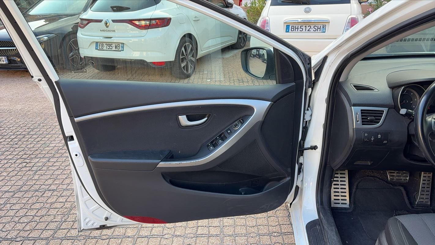 Hyundai i30 - Photo 7