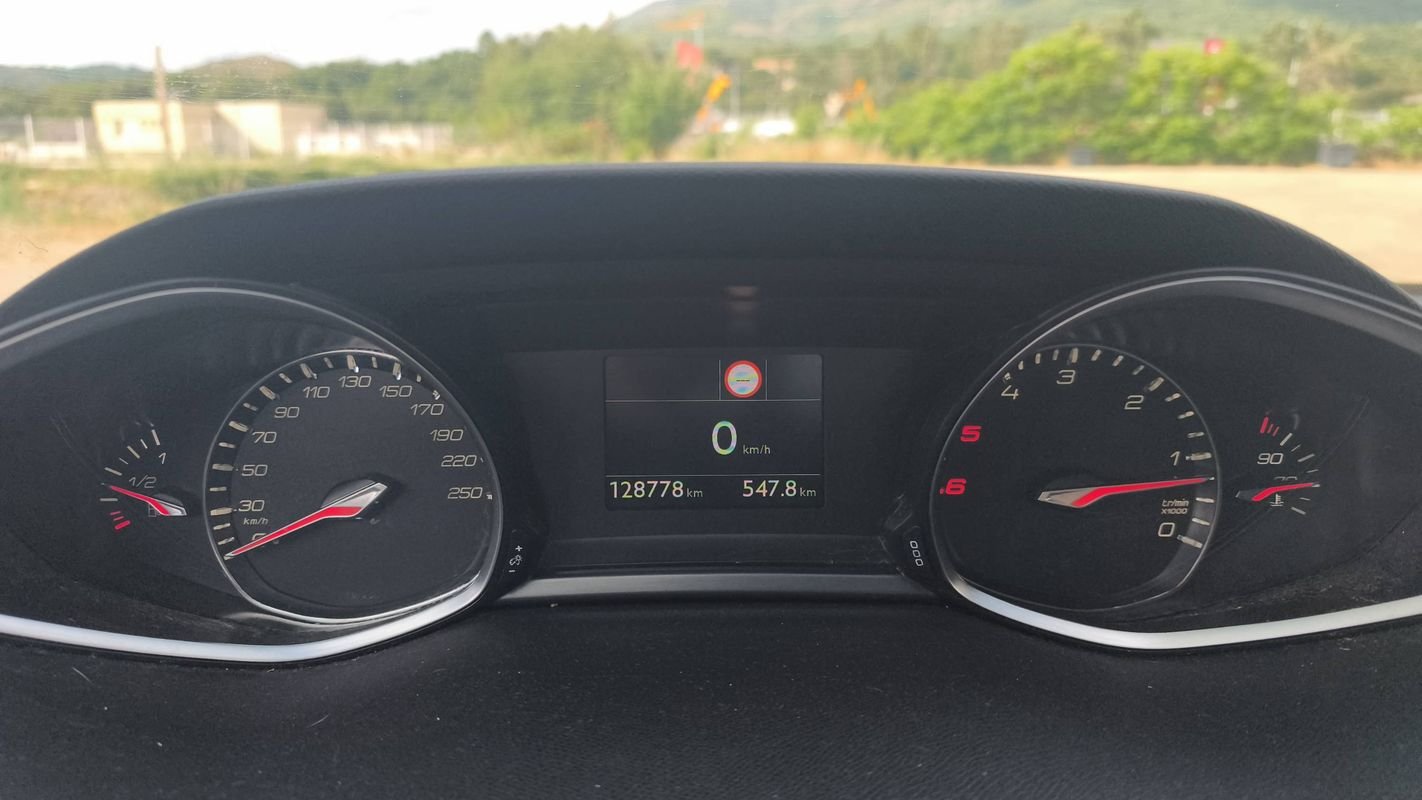 Peugeot 308 - Photo 12