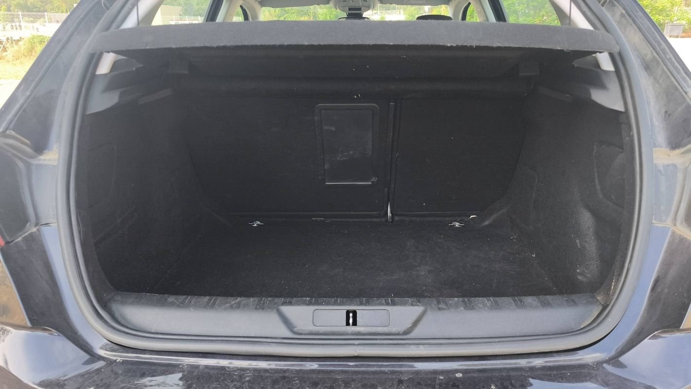 Peugeot 308 - Photo 14