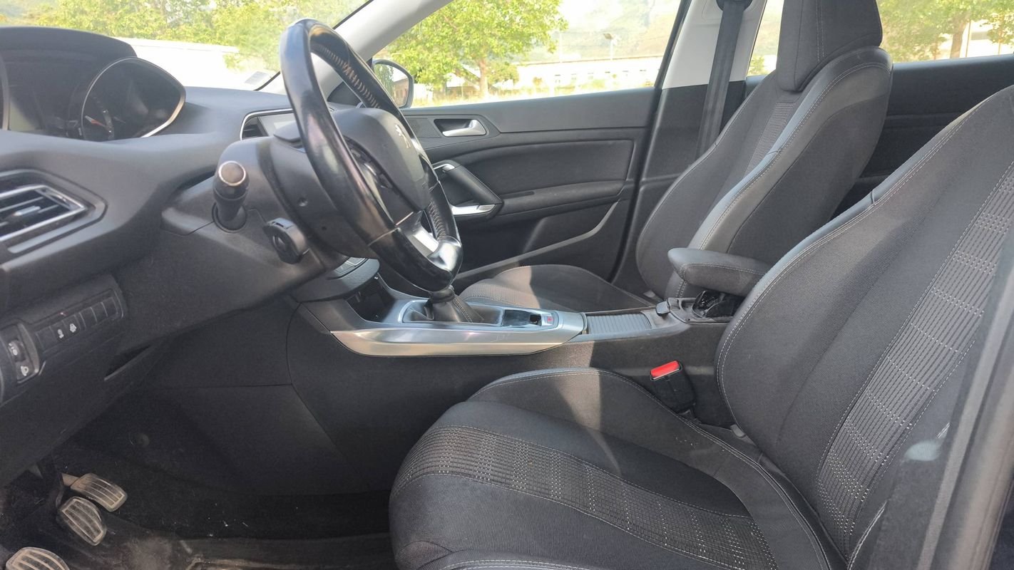 Peugeot 308 - Photo 25