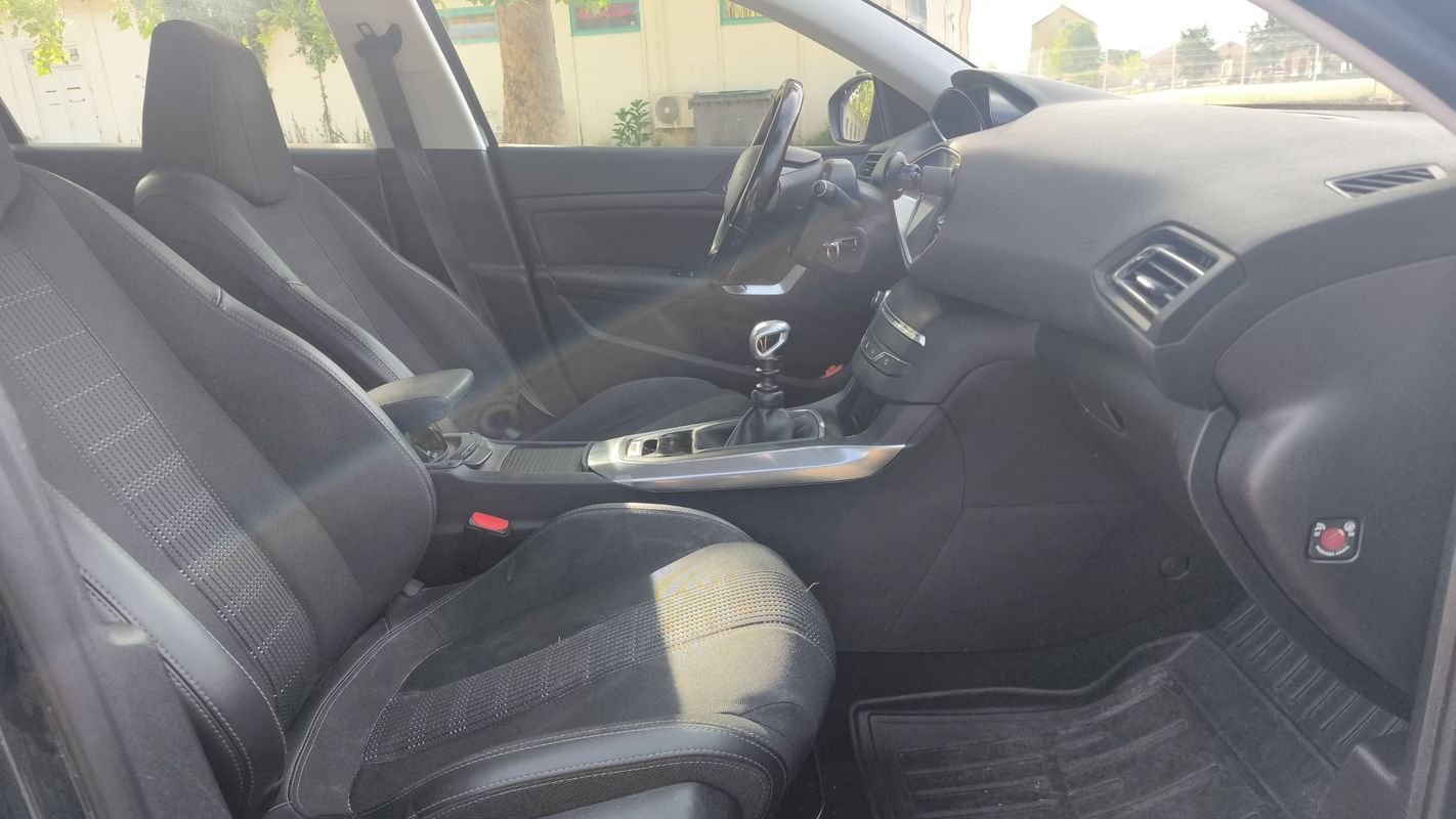 Peugeot 308 - Photo 27