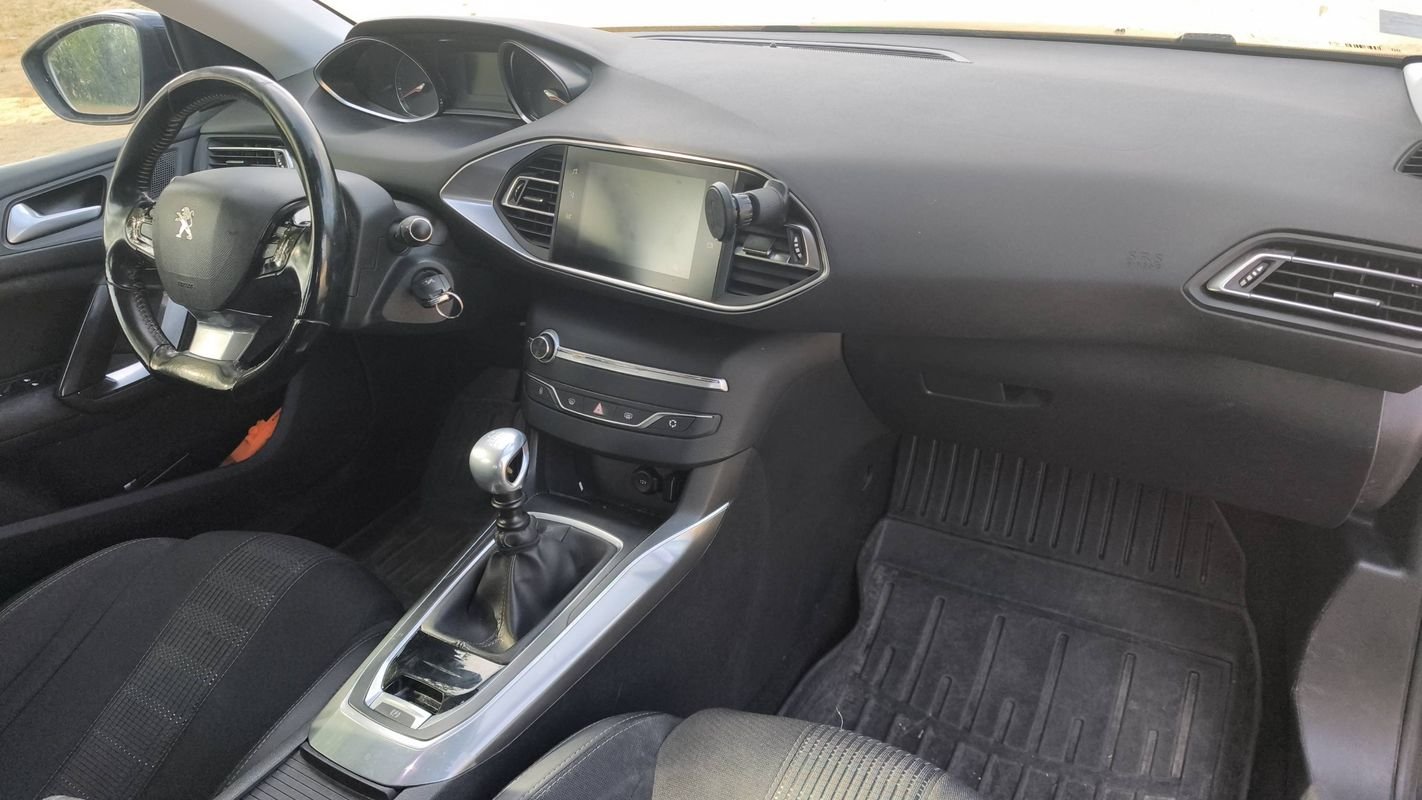 Peugeot 308 - Photo 10
