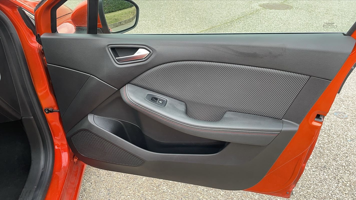 Renault Clio - Photo 24