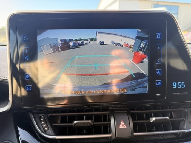 Toyota C-HR - Photo 12