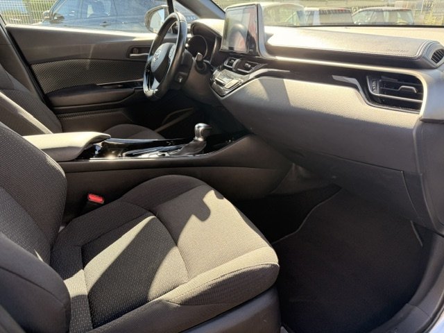 Toyota C-HR - Photo 17