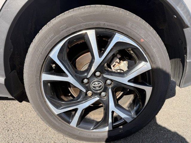 Toyota C-HR - Photo 21