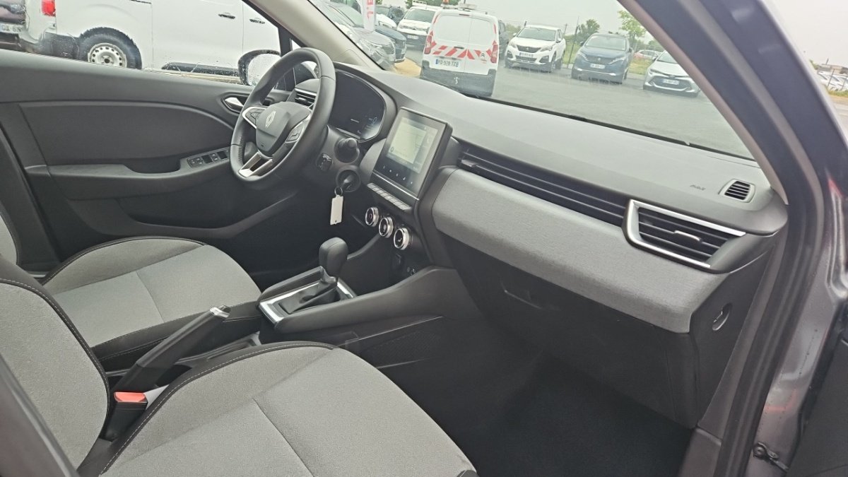 Renault Clio - Photo 23