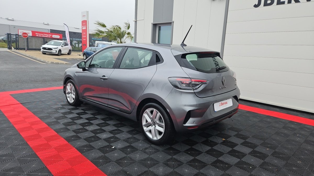 Renault Clio - Photo 3