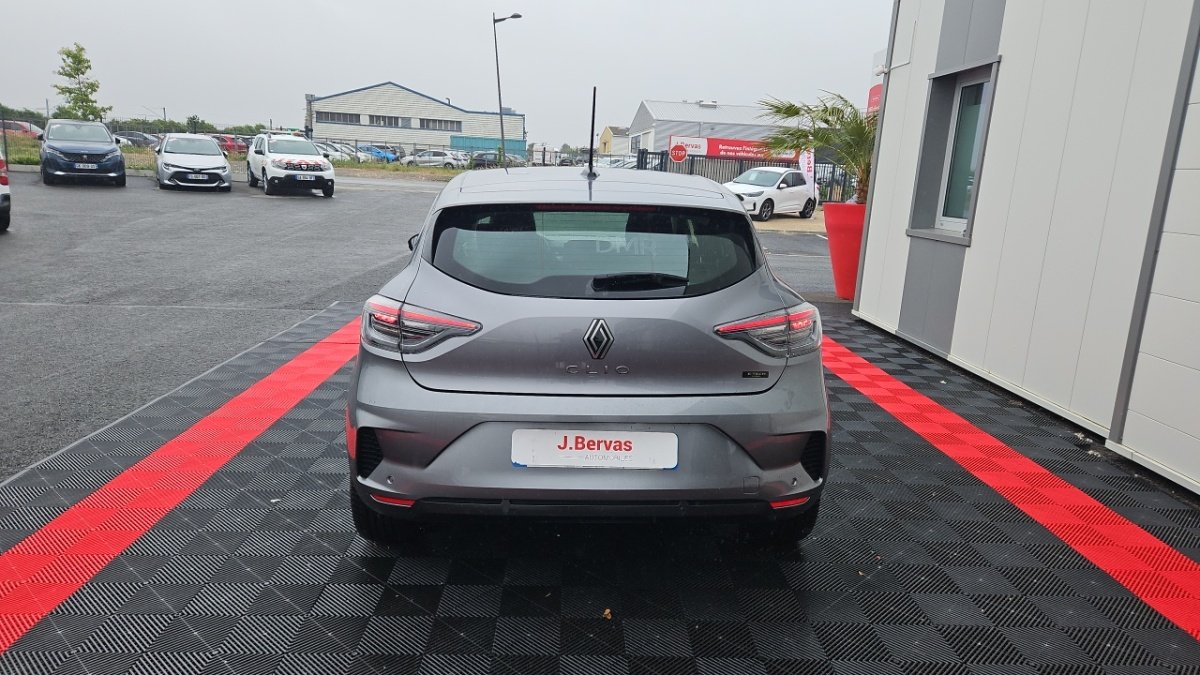 Renault Clio - Photo 4